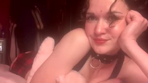 Snapshot of southerndolls chatting on September 2025 03:33:02 AM Honey Suckle online show from September 2025 03:33:02 AM