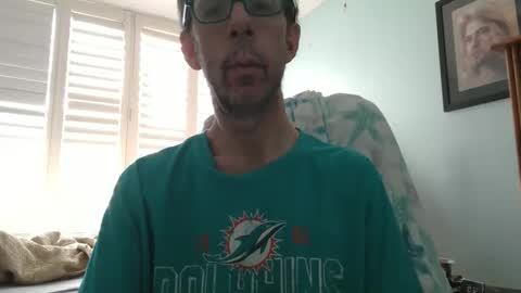 Snapshot of southflaman chatting on November 2025 03:32:02 PM ScorpioKobra online show from November 2025 03:32:02 PM