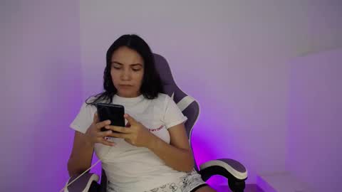 Ana  online show from February 2025 08:28:01 PM