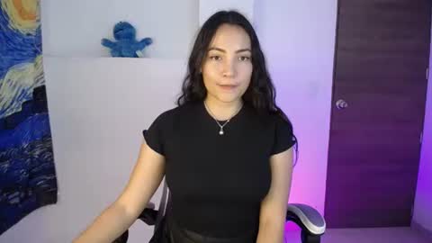 Ana  online show from October 2025 11:04:02 PM