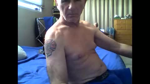 sox1957 online show from December 2025 08:18:02 PM