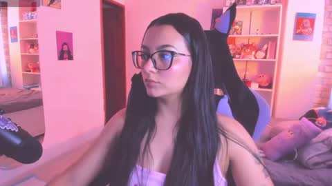 Snapshot of soy___lili chatting on July 2026 04:42:02 PM Lili online show from July 2026 04:42:02 PM