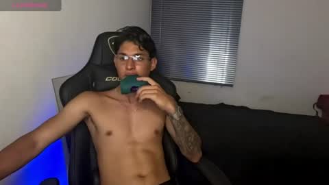 soy_samuel11 online show from June 2026 01:40:02 AM