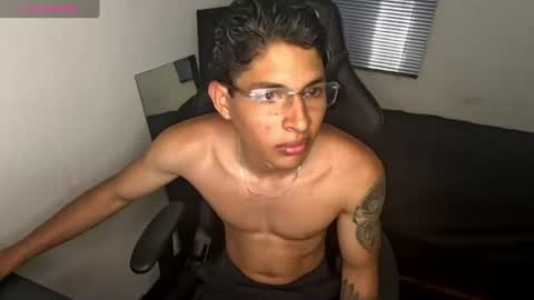 soy_samuel11 online show from June 2026 04:26:02 PM