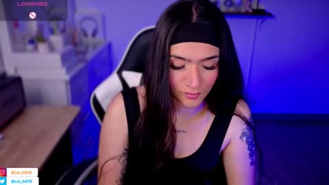 Luisa    online show from October 2025 11:20:02 PM