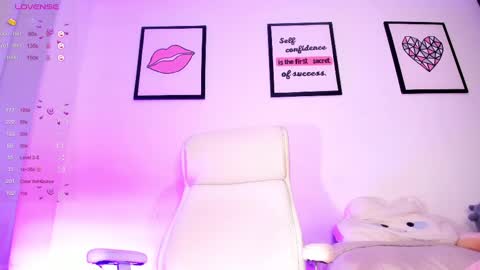 Snapshot of soyjuliana19 chatting on March 2025 09:15:01 PM Juliana online show from March 2025 09:15:01 PM