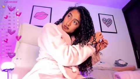 Snapshot of soyjuliana19 chatting on March 2025 11:09:02 PM Juliana online show from March 2025 11:09:02 PM