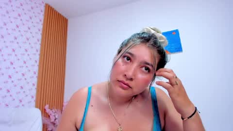 SoyQueen online show from April 2026 07:45:01 AM
