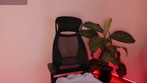 Sami Diaz   online show from December 2024 09:55:02 AM