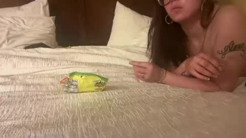 TrndSettrz online show from December 2024 02:42:02 AM