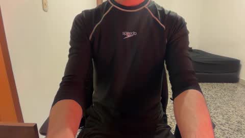 Snapshot of spaiseebuhnaanuh chatting on October 2025 01:55:02 AM Roger online show from October 2025 01:55:02 AM