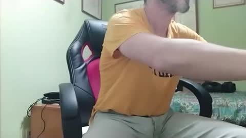 Snapshot of spanishharddick chatting on February 2026 09:21:01 PM Manu online show from February 2026 09:21:01 PM