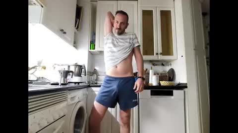 Snapshot of spanishharddick chatting on February 2026 02:34:02 AM Manu online show from February 2026 02:34:02 AM