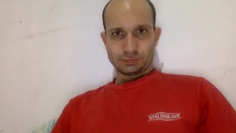 Snapshot of sparei7 chatting on December 2024 05:04:02 PM Snaiky online show from December 2024 05:04:02 PM