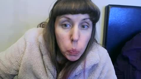 Snapshot of sparkle_pinuppp chatting on January 2025 09:04:01 AM Tip 1 token  Follow me on instagram  Sparkle pinuppp online show from January 2025 09:04:01 AM