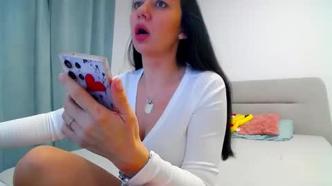 Snapshot of sparkly_eve chatting on February 2025 01:30:01 PM sparkly_eve online show from February 2025 01:30:01 PM