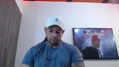 Snapshot of spartacus_cam chatting on September 2025 05:20:01 AM online show from September 2025 05:20:01 AM