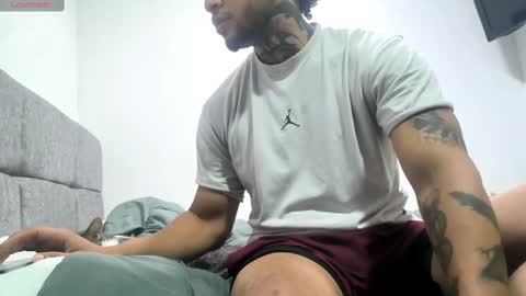 spartan_knight16 online show from September 2025 11:05:01 PM