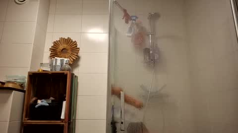 Snapshot of spectacularguy chatting on January 2025 06:49:01 PM DutchDude online show from January 2025 06:49:01 PM