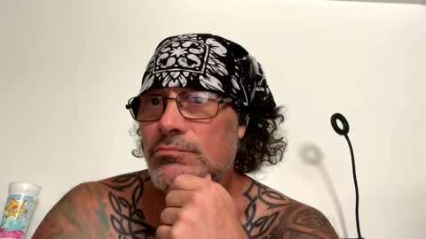 specter1972 online show from April 2026 04:26:02 PM