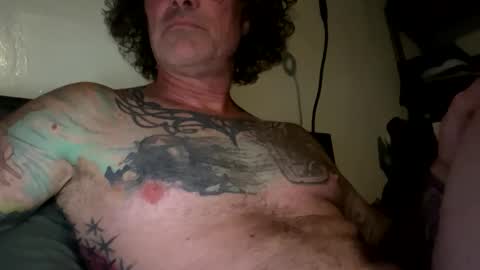 specter1972 online show from April 2026 11:51:01 PM