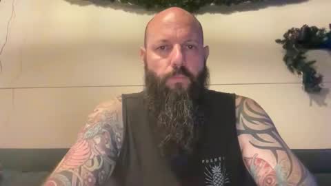 Snapshot of spenderal chatting on November 2025 09:12:02 AM Beard Guy online show from November 2025 09:12:02 AM