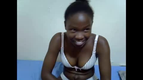 Snapshot of spicy_kittie chatting on March 2026 04:44:02 PM Kittle online show from March 2026 04:44:02 PM