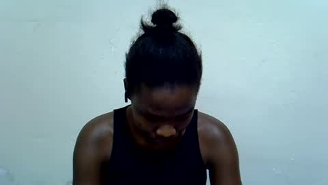 Snapshot of spicy_kittie chatting on June 2026 08:39:01 AM Kittle online show from June 2026 08:39:01 AM