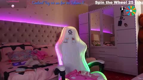 Snapshot of spicygirls chatting on October 2025 07:11:01 AM Alicia online show from October 2025 07:11:01 AM