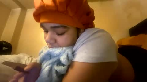 spicymami29 online show from October 2025 08:12:01 AM