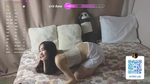 Tipsy online show from November 2025 06:48:02 PM