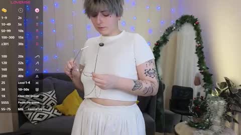 spiderarti online show from December 2025 09:30:01 PM