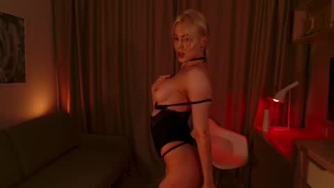 Snapshot of spiklencii chatting on December 2024 06:42:02 PM Elizabeth online show from December 2024 06:42:02 PM