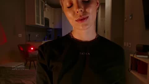 Snapshot of spiklencii chatting on November 2025 02:38:02 PM Elizabeth online show from November 2025 02:38:02 PM