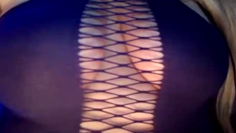 Vanessa Spade online show from November 2025 05:57:01 PM