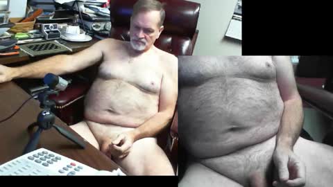 Snapshot of spitfire1964 chatting on January 2025 08:58:01 PM Spitfire online show from January 2025 08:58:01 PM