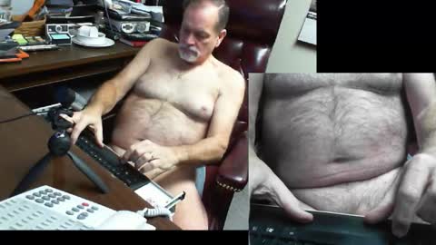 Snapshot of spitfire1964 chatting on February 2025 10:42:02 PM Spitfire online show from February 2025 10:42:02 PM