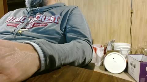 Snapshot of splash_w chatting on November 2025 12:27:02 PM Splash Man online show from November 2025 12:27:02 PM