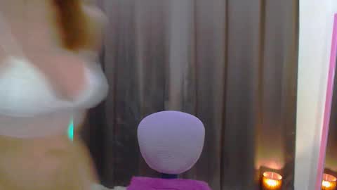 Snapshot of splendid_kim08 chatting on September 2025 09:46:02 AM Kimmy online show from September 2025 09:46:02 AM