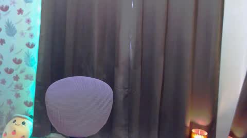 Snapshot of splendid_kim08 chatting on October 2025 12:46:02 AM Kimmy online show from October 2025 12:46:02 AM