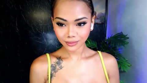 Snapshot of spoileme_babexx chatting on October 2025 01:38:01 AM CALL ME RAINE online show from October 2025 01:38:01 AM