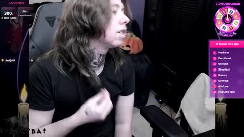 Shio online show from November 2025 10:54:01 PM