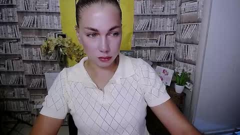 Karina online show from September 2025 08:25:02 AM