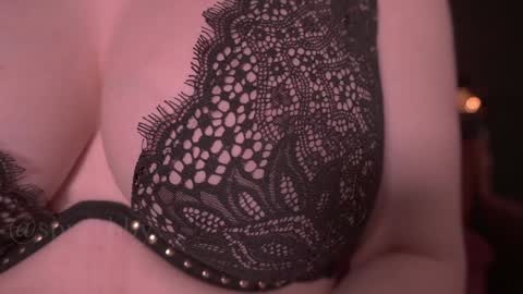 Snapshot of spr_abby chatting on December 2024 11:18:02 PM Abby online show from December 2024 11:18:02 PM