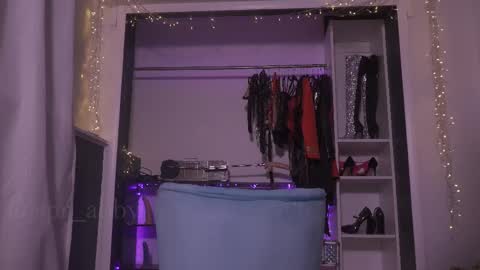 Snapshot of spr_abby chatting on February 2025 04:35:02 PM Abby online show from February 2025 04:35:02 PM