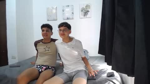 Snapshot of spritzboys chatting on October 2025 02:17:02 PM spritzboys online show from October 2025 02:17:02 PM