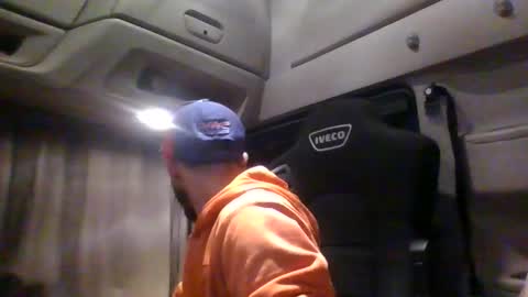 Snapshot of spyco82 chatting on November 2025 06:07:02 PM spyco82 online show from November 2025 06:07:02 PM