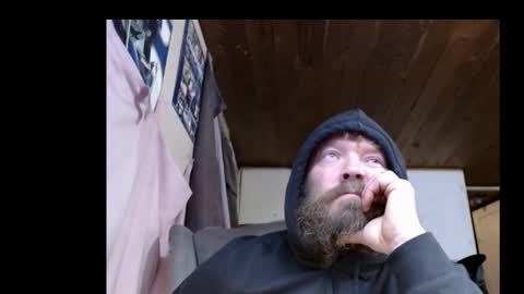 Snapshot of squegly1 chatting on December 2025 06:51:01 AM squegly1 online show from December 2025 06:51:01 AM