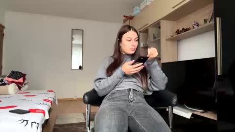 My name is Maya Lush is activeThere are legends that in this room all your wishes can come true  Private is Open online show from January 2026 01:47:02 PM