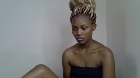 Tashy online show from October 2025 07:58:02 PM